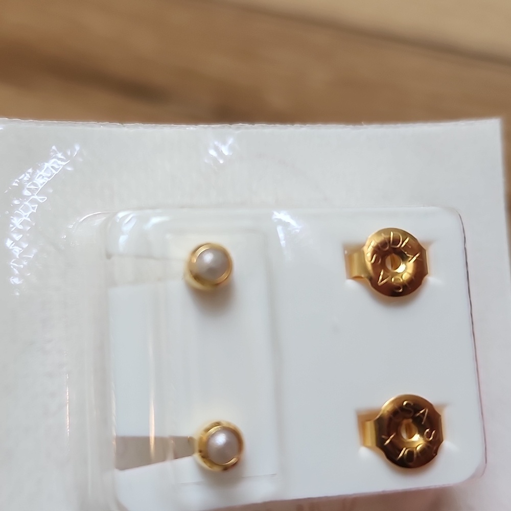 Gold Stud Pearl Earrings Set